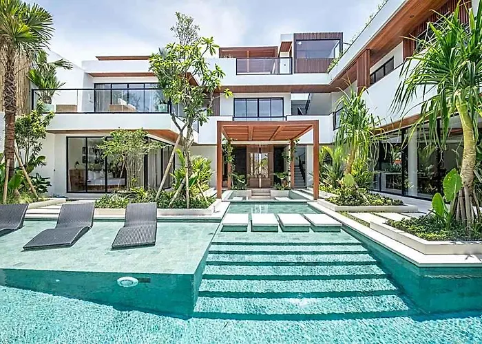 Villa Brand New Luxury 5 Bedroom 200m To Brawah *