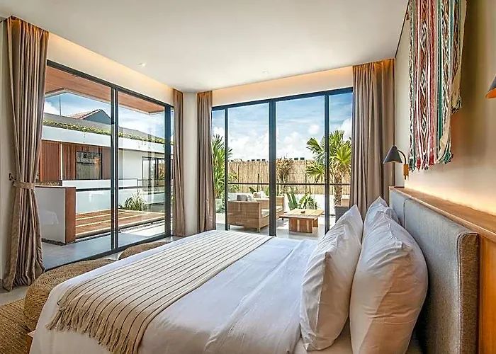 Brand New Luxury 5 Bedroom 200m To Brawah * Canggu