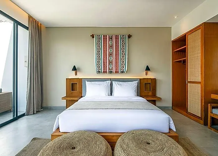 Brand New Luxury 5 Bedroom 200m To Brawah Canggu