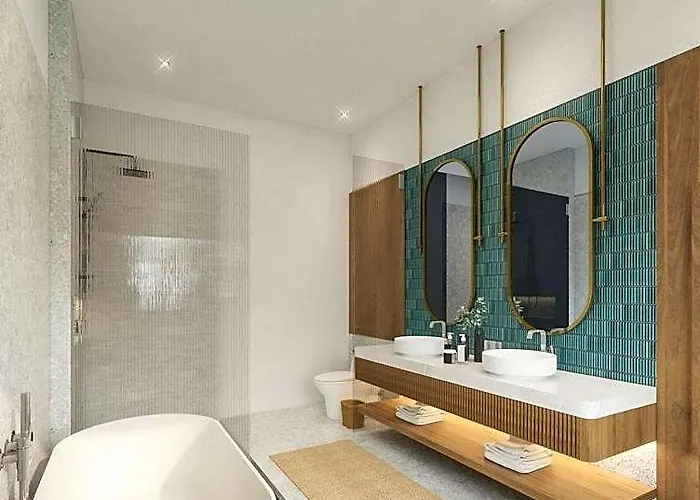 Brand New Luxury 5 Bedroom 200m To Brawah Canggu