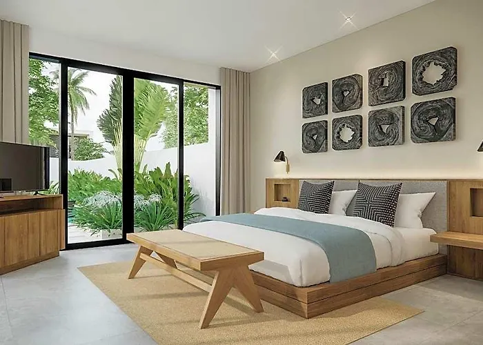 Brand New Luxury 5 Bedroom 200m To Brawah Villa