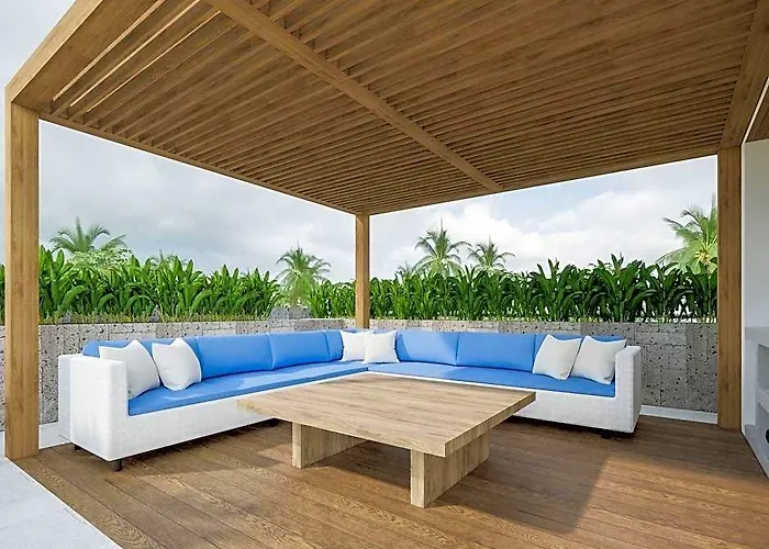 Villa Brand New Luxury 5 Bedroom 200m To Brawah *